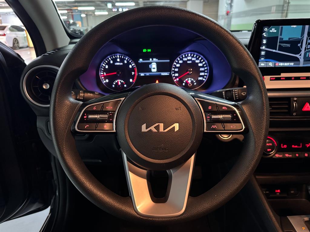 Kia K3 — photo 10