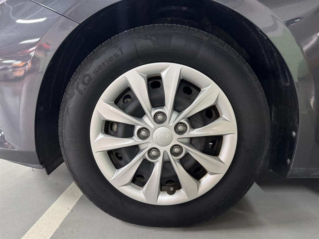 Kia K3 — photo 17