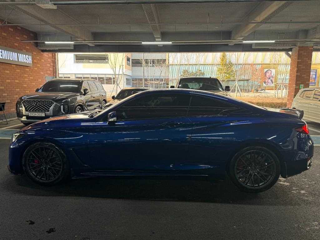 Infiniti Q60 — photo 03