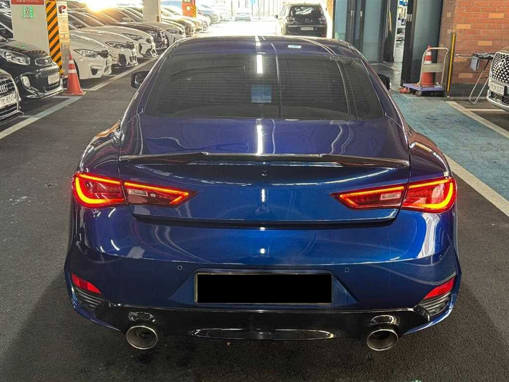 Infiniti Q60 — photo 05