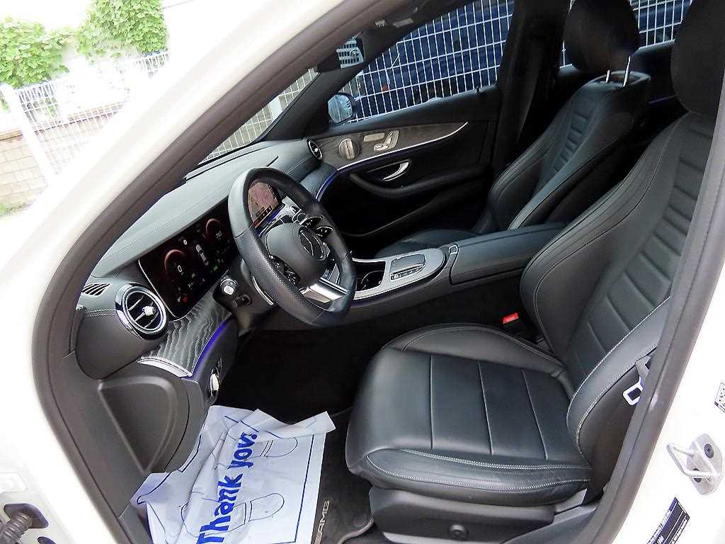 Mercedes-Benz E-Class — photo 05