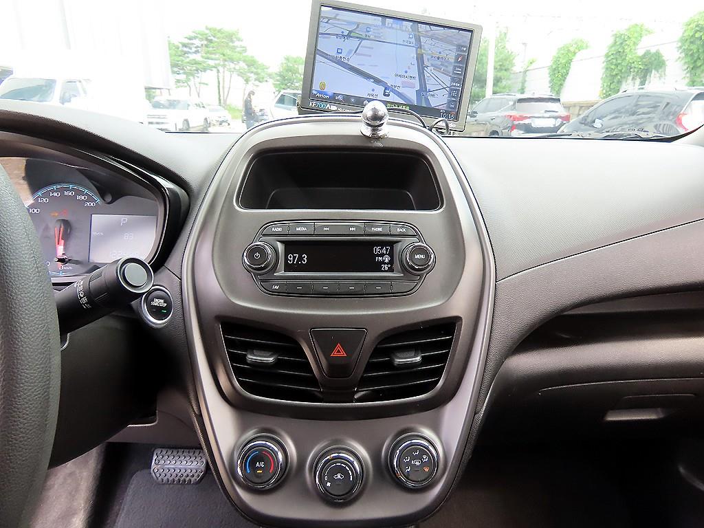 CHEVROLET Spark — photo 13