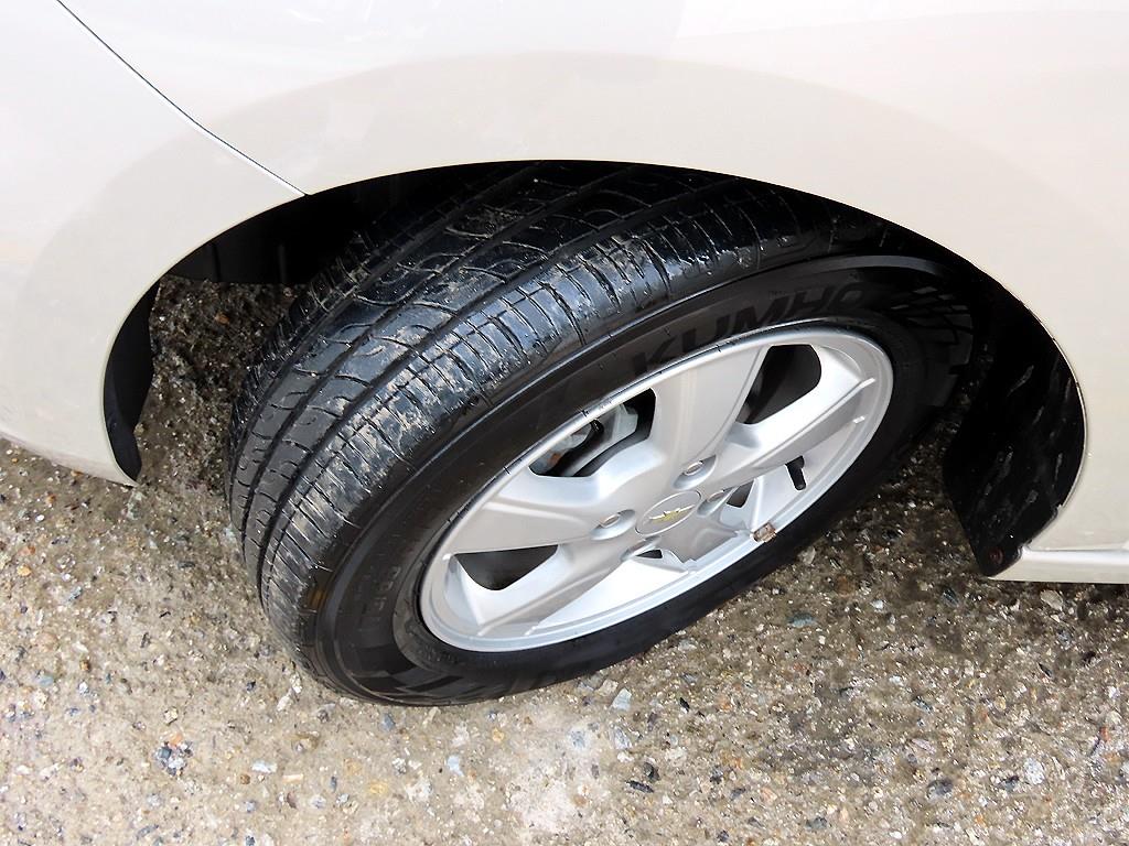 CHEVROLET Spark — photo 19