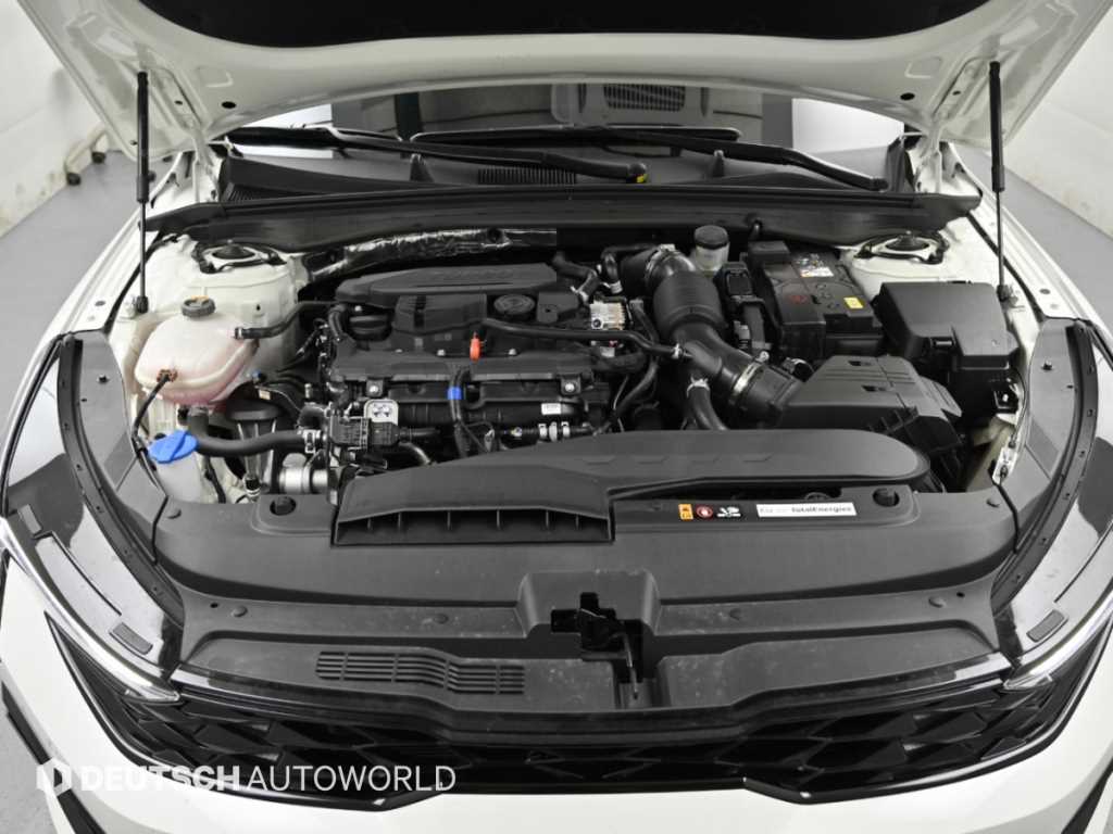 Kia K5 — photo 06