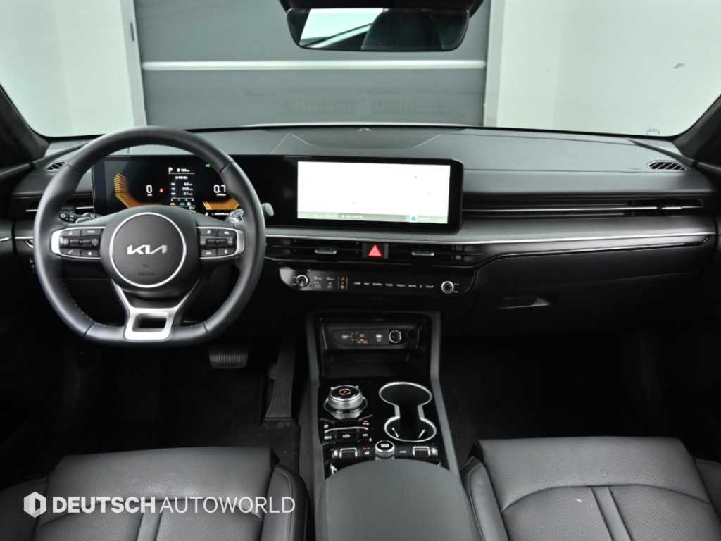 Kia K5 — photo 07