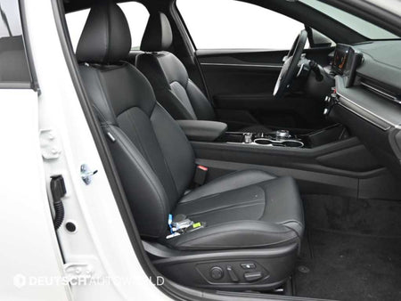 Kia K5 — photo 10