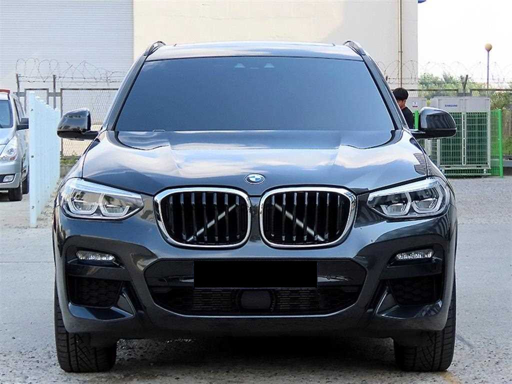 BMW X3 — photo 01