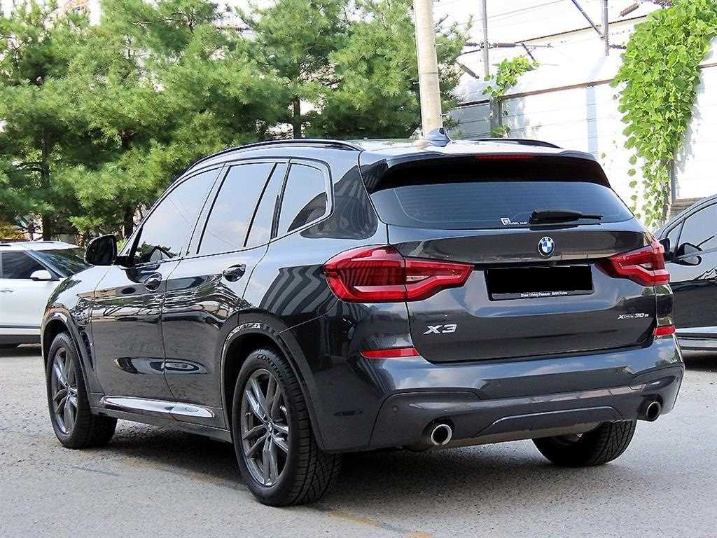 BMW X3 — photo 03