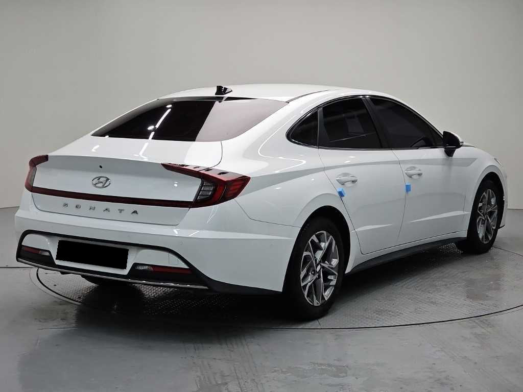 Hyundai Sonata — photo 04
