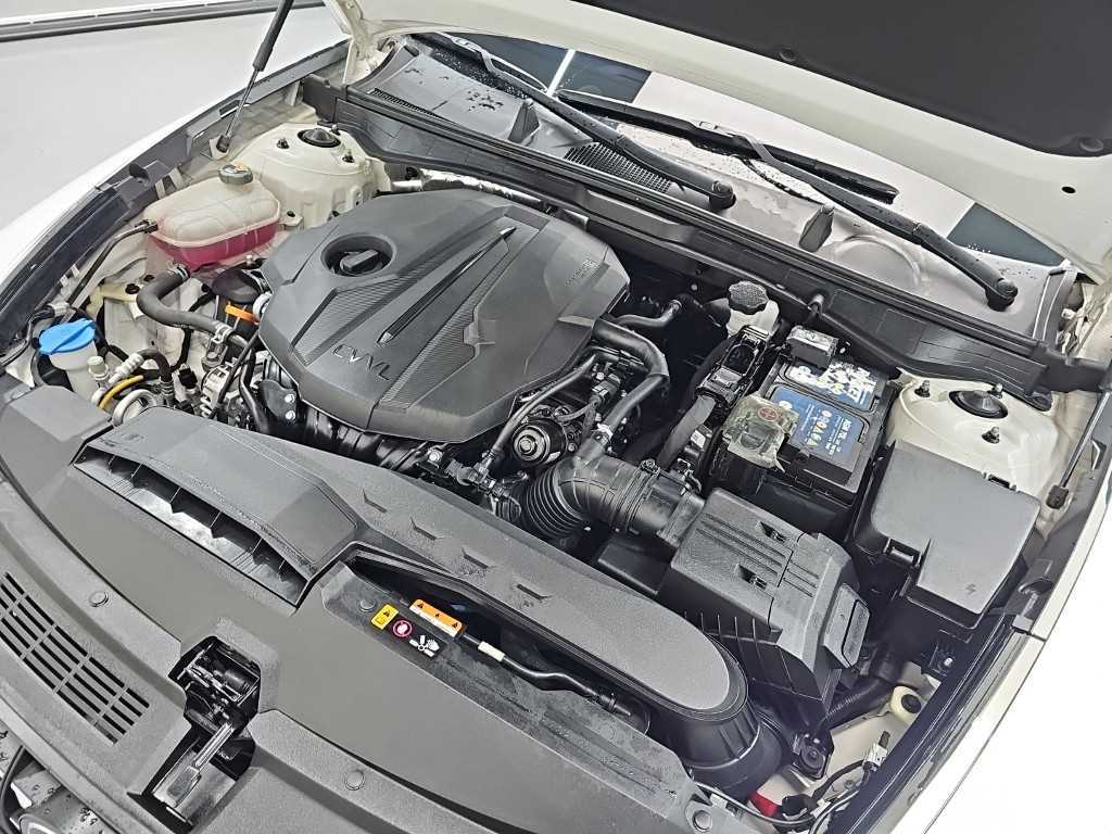 Hyundai Sonata — photo 05