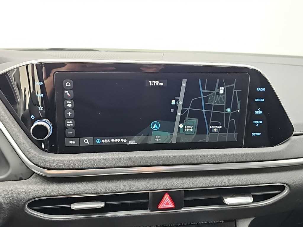 Hyundai Sonata — photo 15