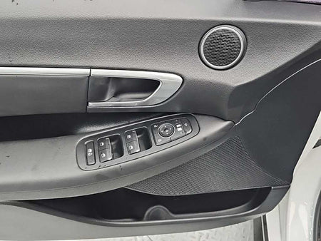 Hyundai Sonata — photo 17