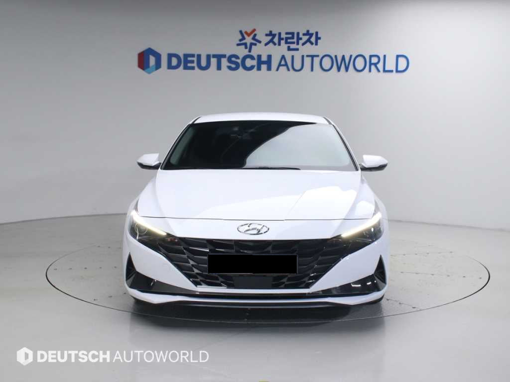 Hyundai Avante — photo 03