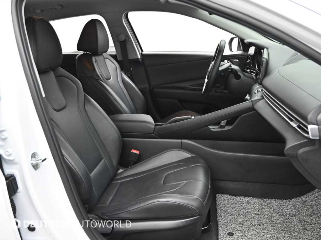 Hyundai Avante — photo 10