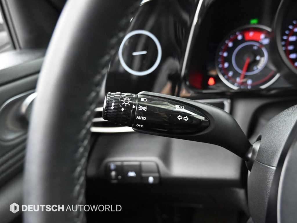 Hyundai Avante — photo 16