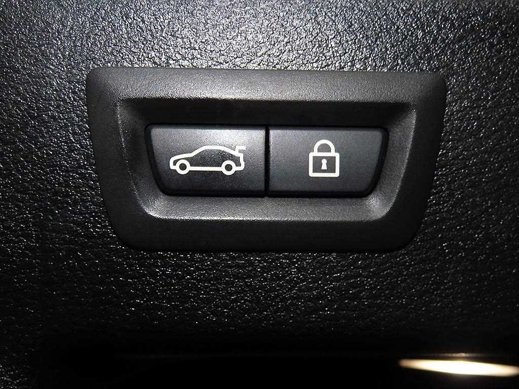 BMW X6 — photo 15