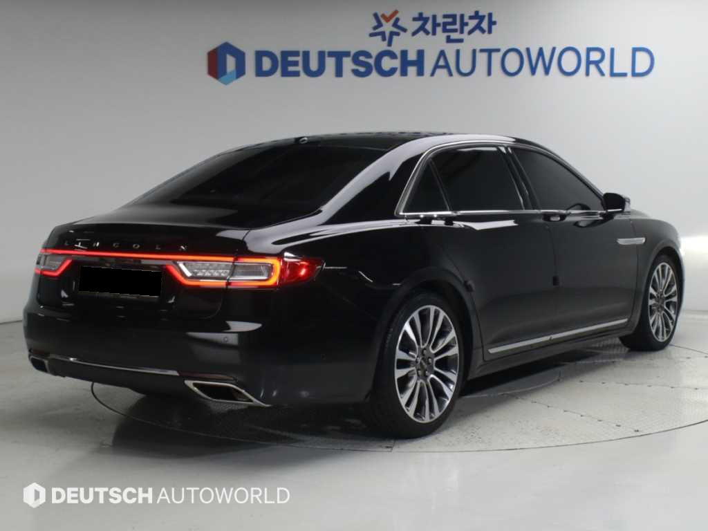 Lincoln Continental — photo 02