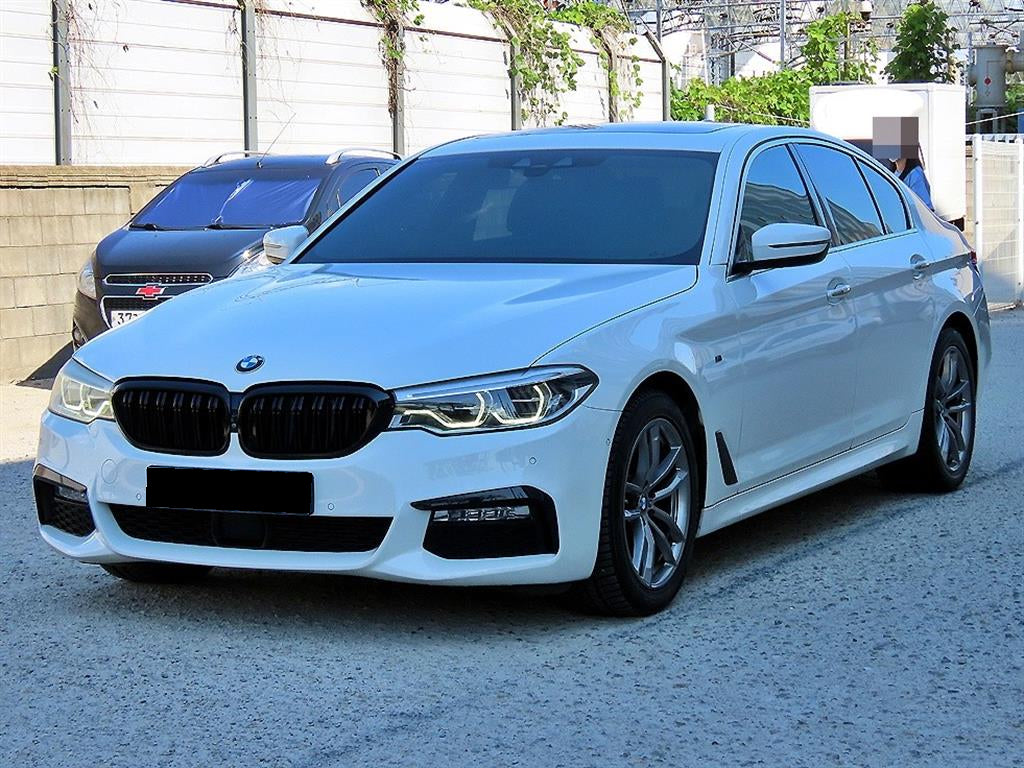 BMW 5-Series — photo 02