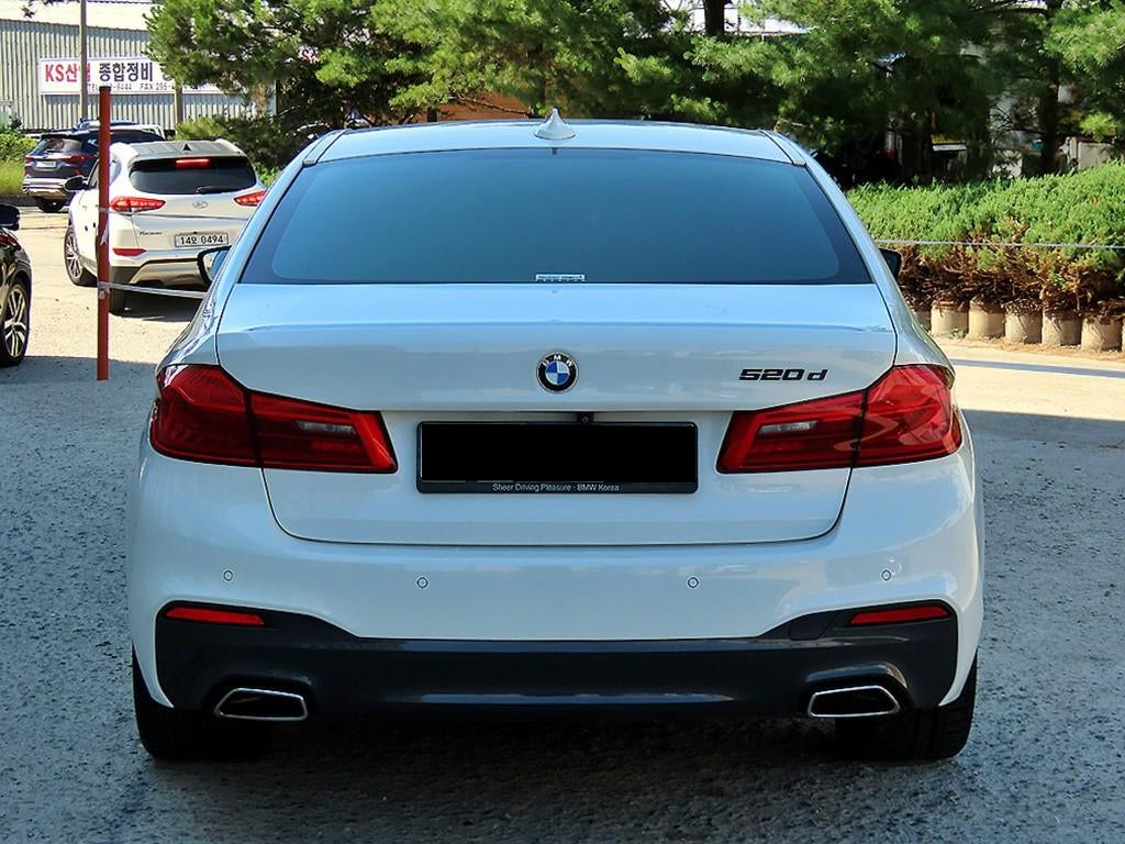 BMW 5-Series — photo 04