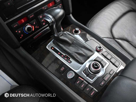 Audi Q7 — photo 09