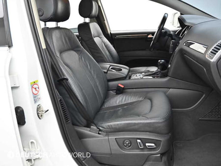 Audi Q7 — photo 10