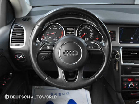 Audi Q7 — photo 13