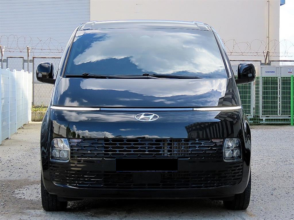 Hyundai Staria — photo 01
