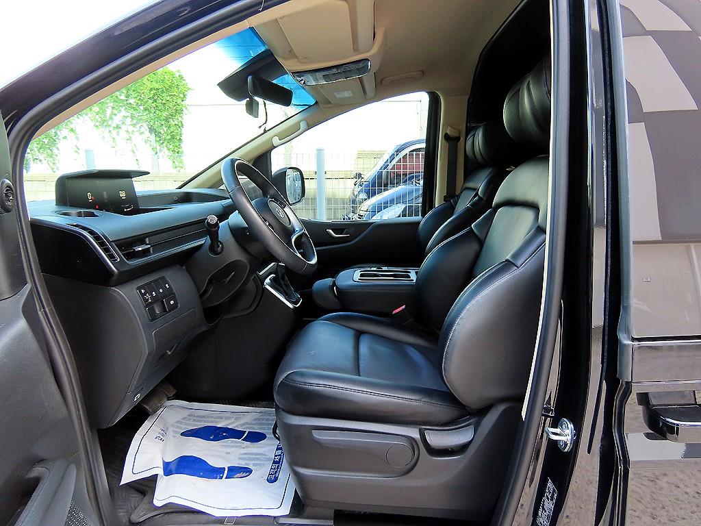 Hyundai Staria — photo 05