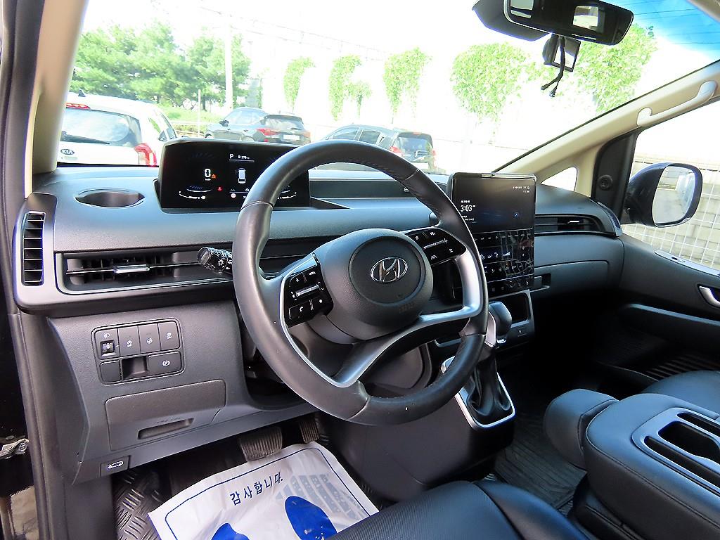 Hyundai Staria — photo 07