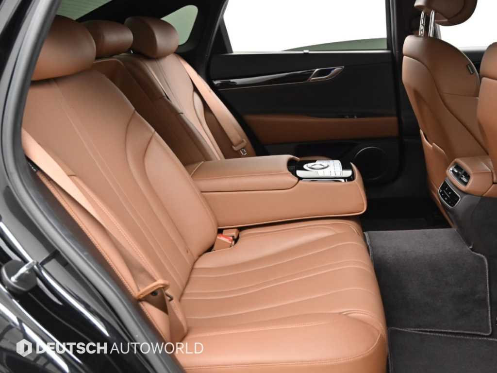 Genesis G80 — photo 13