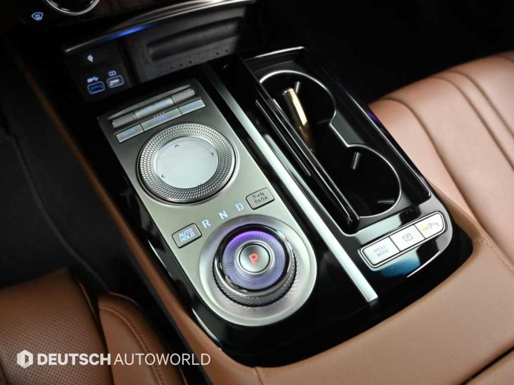 Genesis G80 — photo 18
