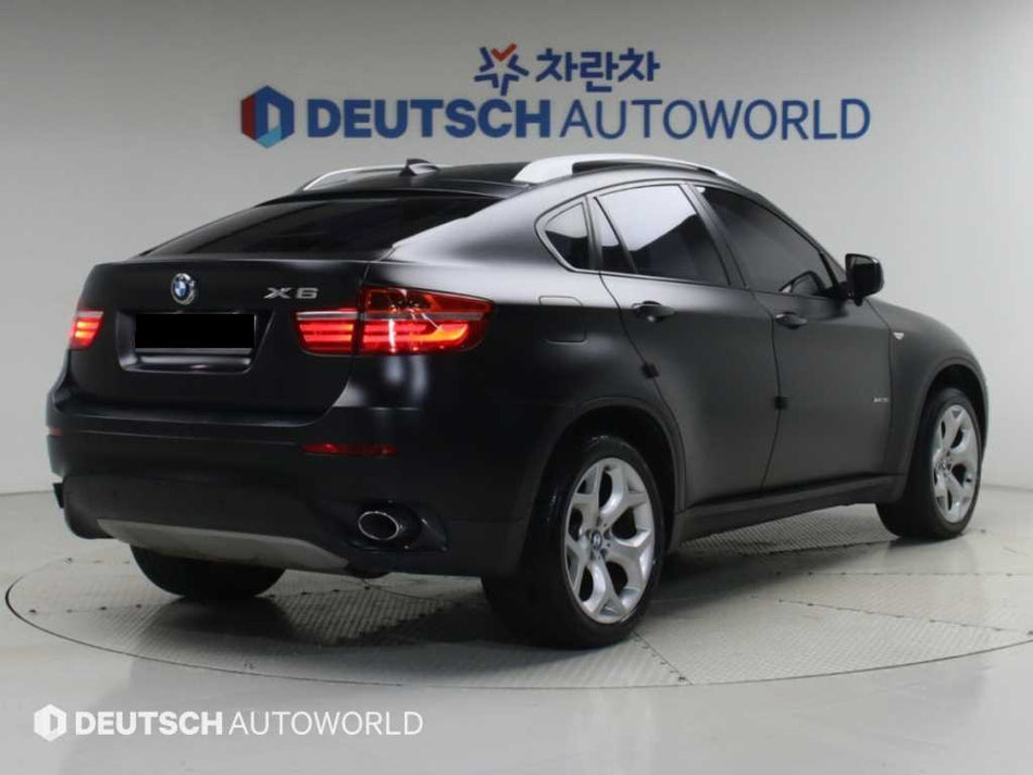 BMW X6 — photo 02