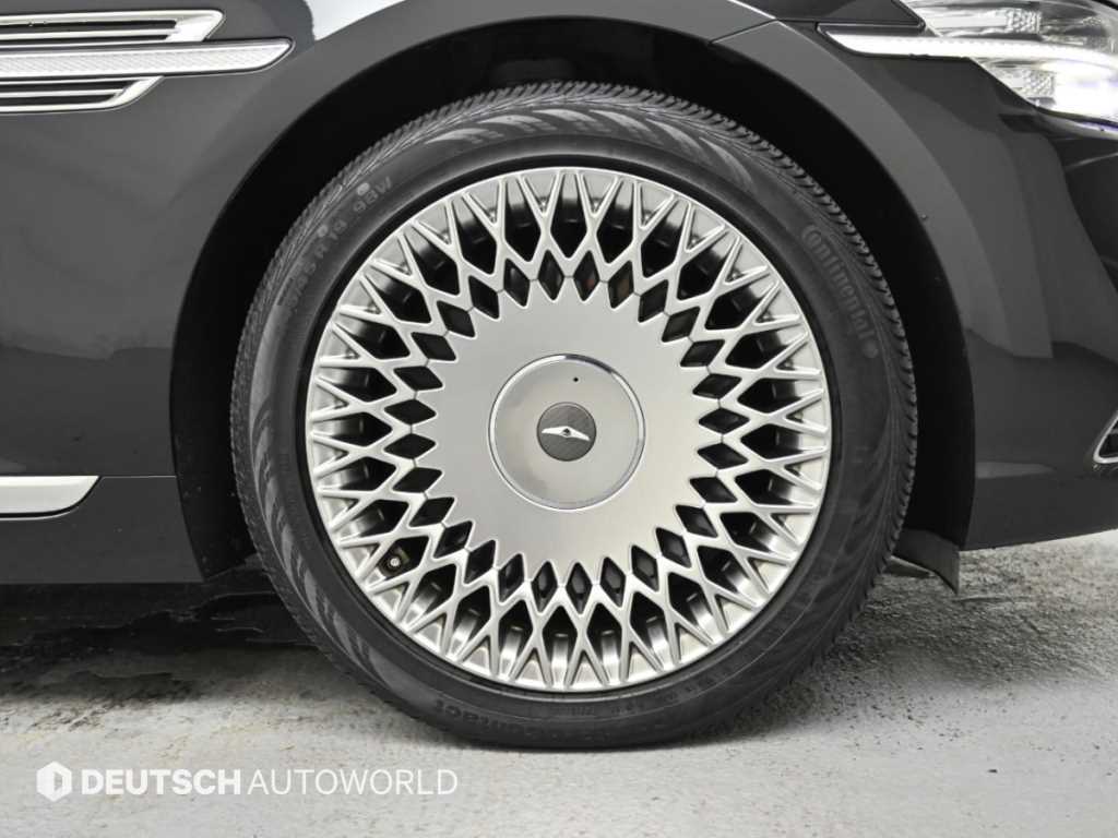 Genesis G90 — photo 05