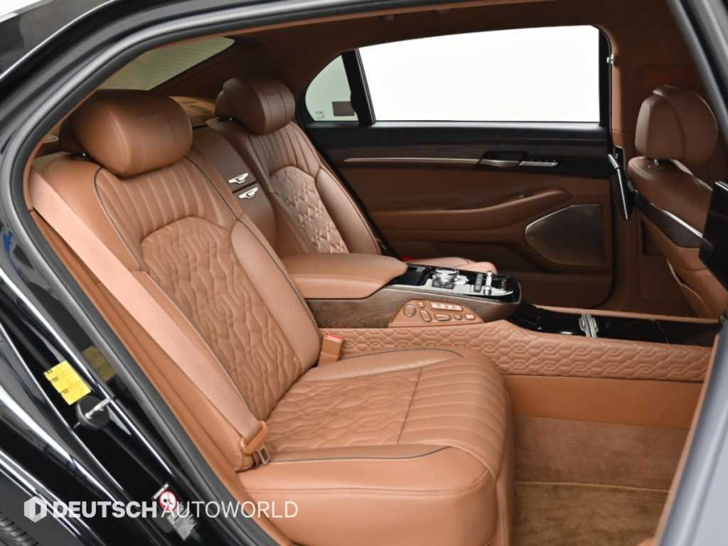 Genesis G90 — photo 12