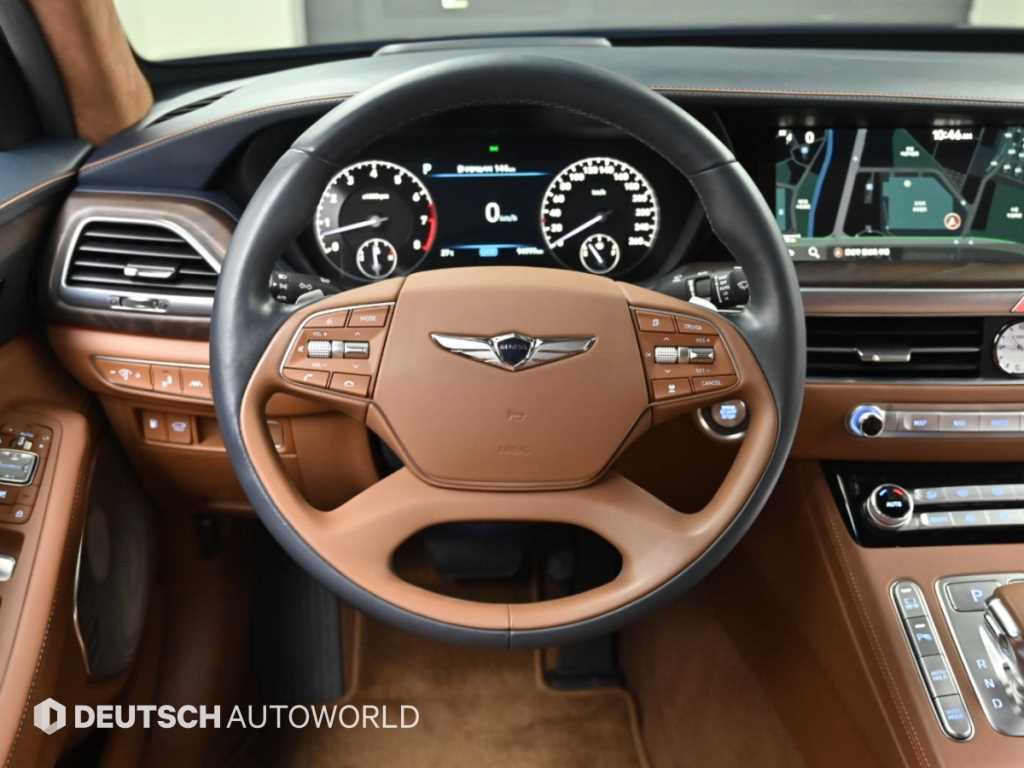 Genesis G90 — photo 13