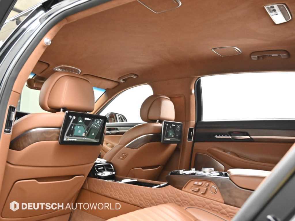 Genesis G90 — photo 18