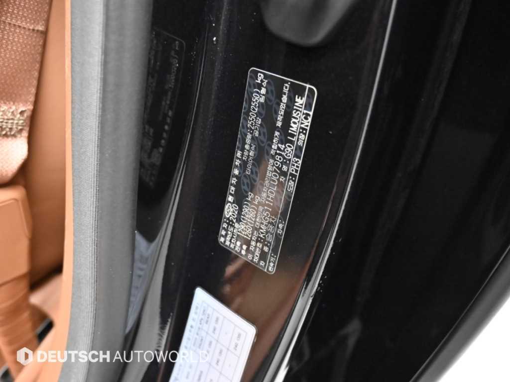 Genesis G90 — photo 20