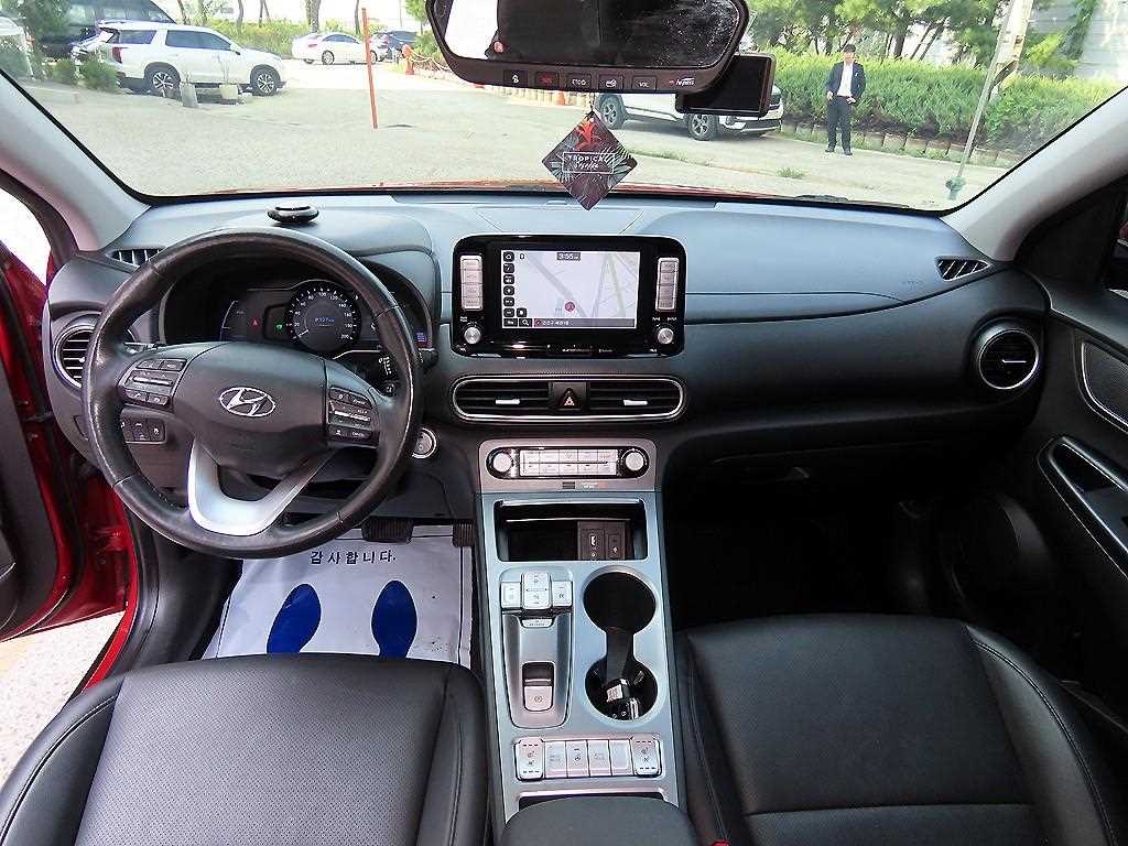 Hyundai Kona — photo 07
