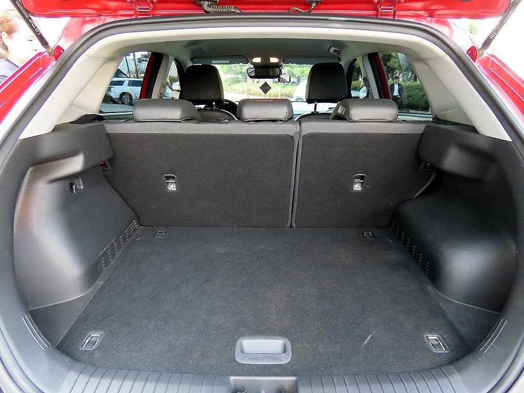 Hyundai Kona — photo 18