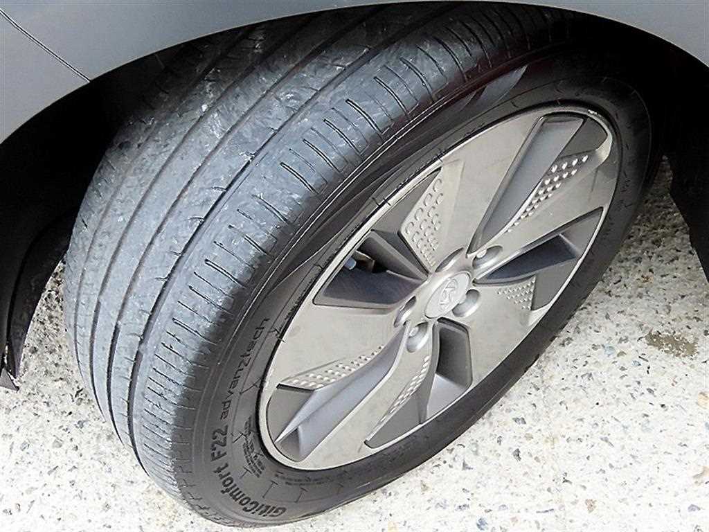 Hyundai Kona — photo 20