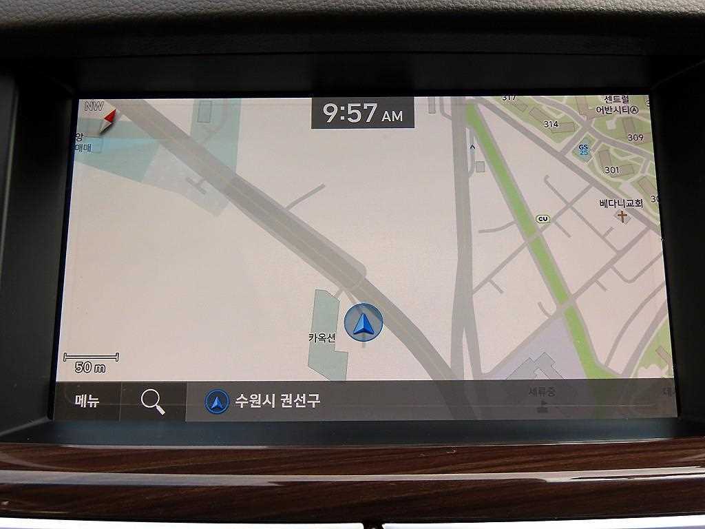 Genesis G80 — photo 14