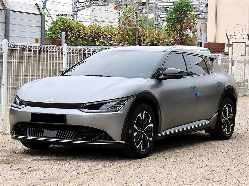 Kia EV6 — photo 02
