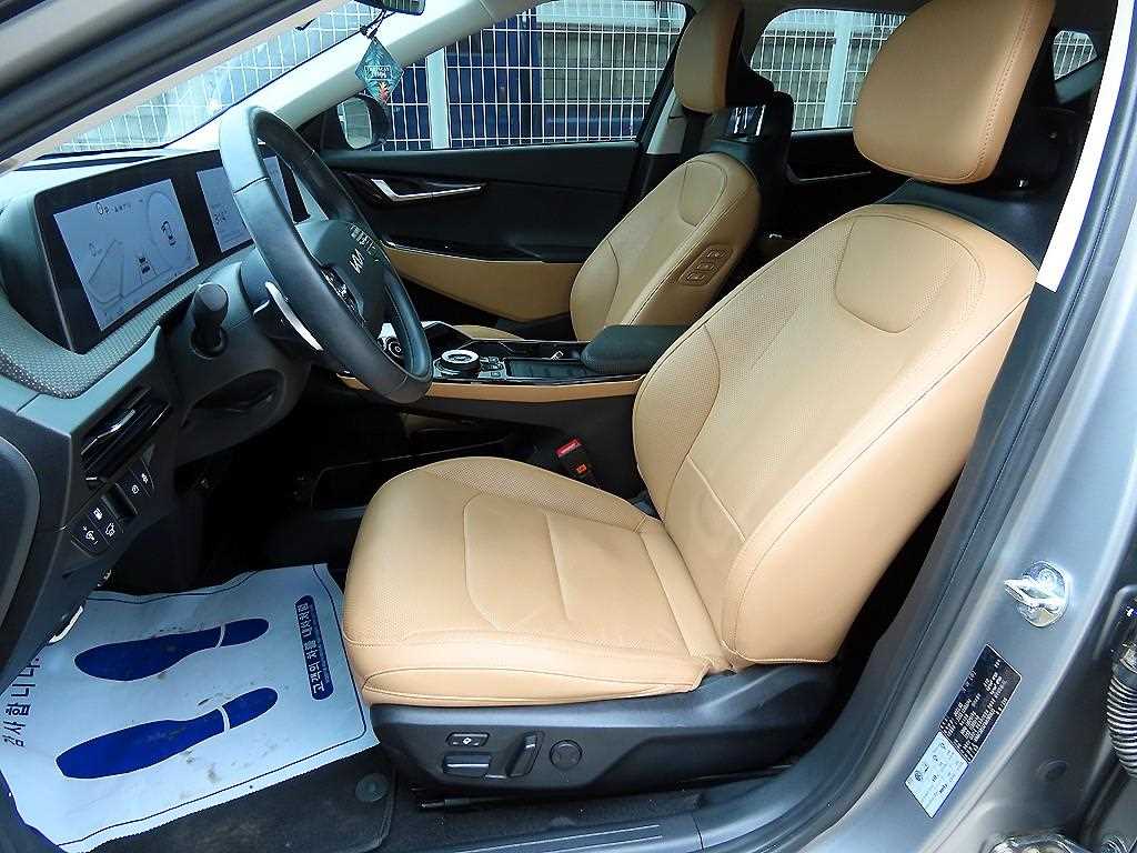 Kia EV6 — photo 05