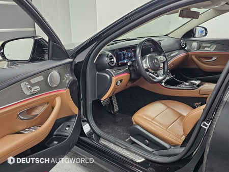 Mercedes-Benz E-Class — photo 11