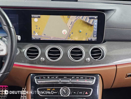 Mercedes-Benz E-Class — photo 14