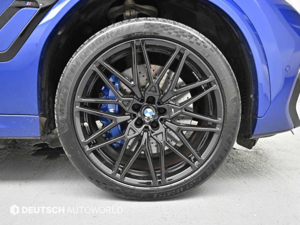 BMW X6M — photo 06