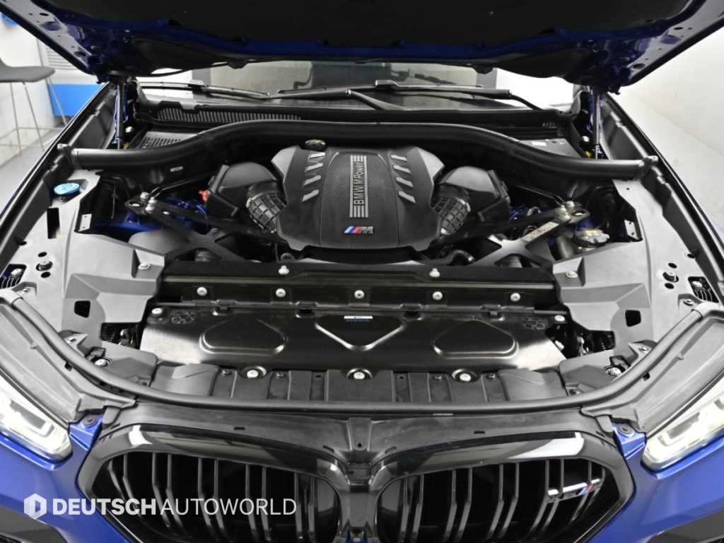 BMW X6M — photo 07