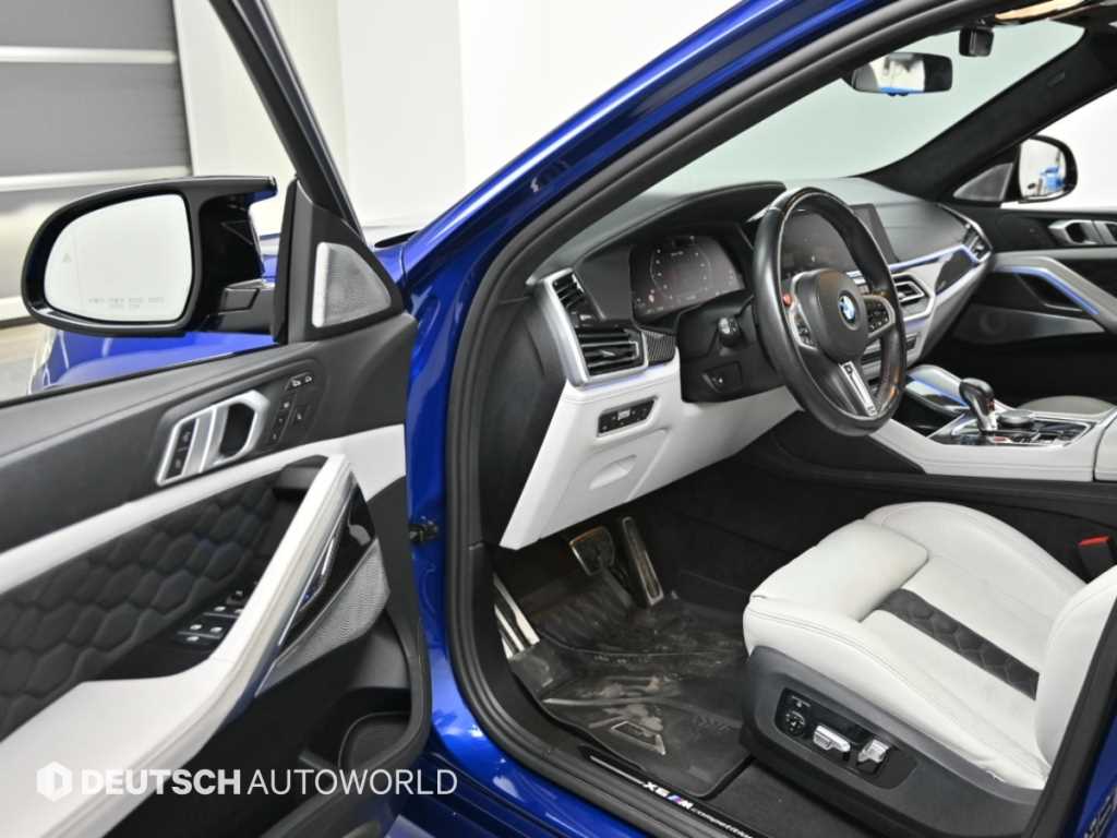 BMW X6M — photo 11
