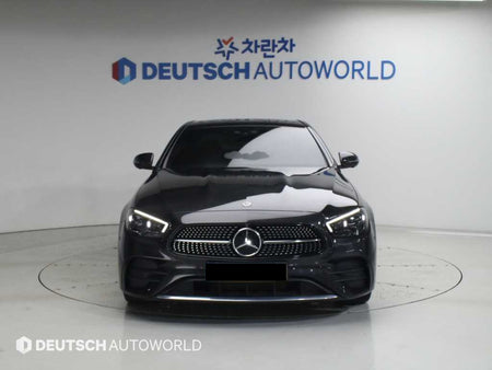 Mercedes-Benz E-Class — photo 01