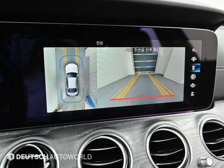 Mercedes-Benz E-Class — photo 15